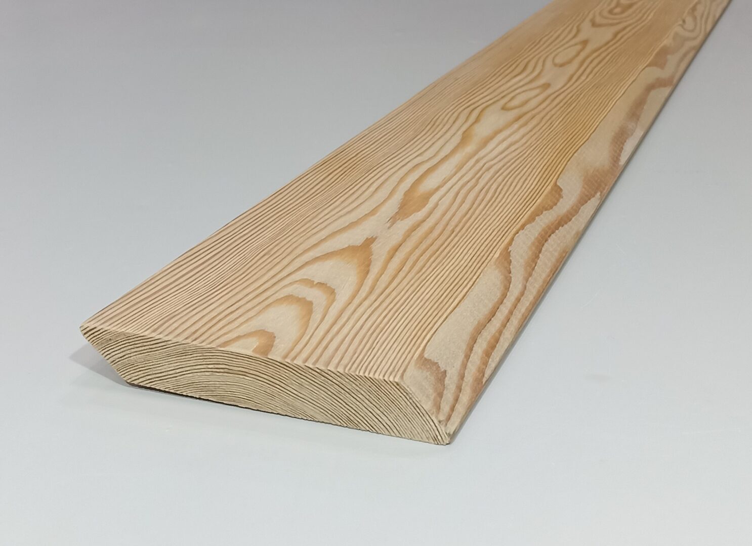 Планкен скошенный лиственница 140(130)/20 сорт Экстра 6 шт./упак, 3,36м2/упак, 4,0 метра