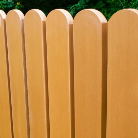 Штакетник из сосны ручной работы от производителя в Санкт-Петербурге